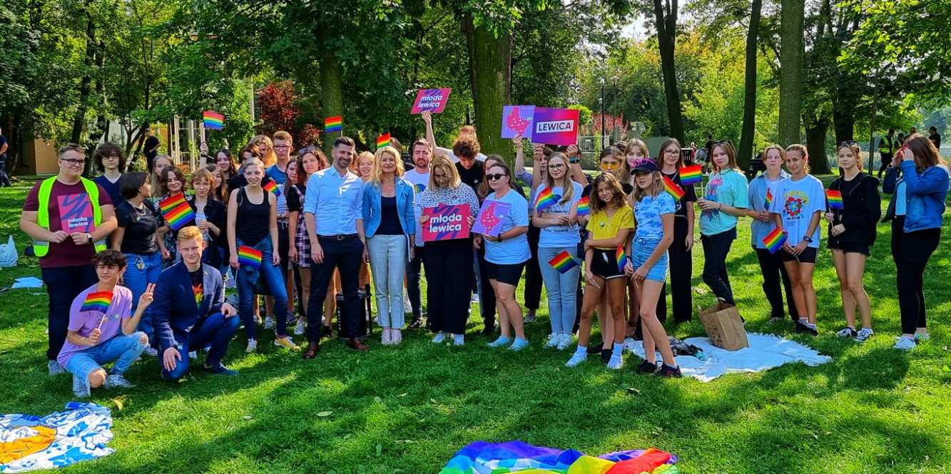 Piknik LGBT w Parku Miejskim. Co robił radny PiS i kibice Ostrovii?