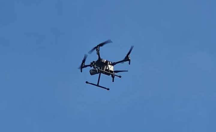 Policyjnym dronem wychwytują wykroczenia drogowe