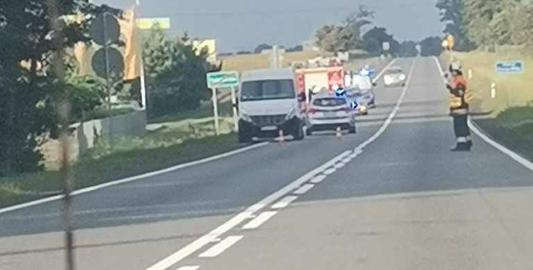 Szukali potrąconego przez busa. Duża akcja o poranku