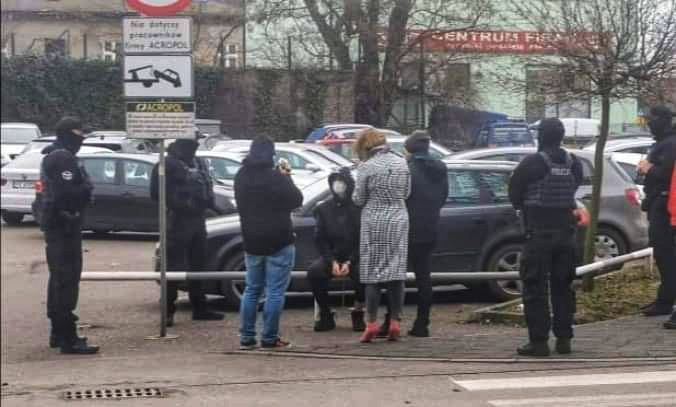 Zatrzymano sprawcę oblania kwasem przedsiębiorcy spod Ostrowa