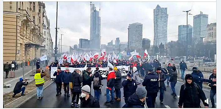 Rolnicy posłuchali Was i pojechali blokować Warszawę