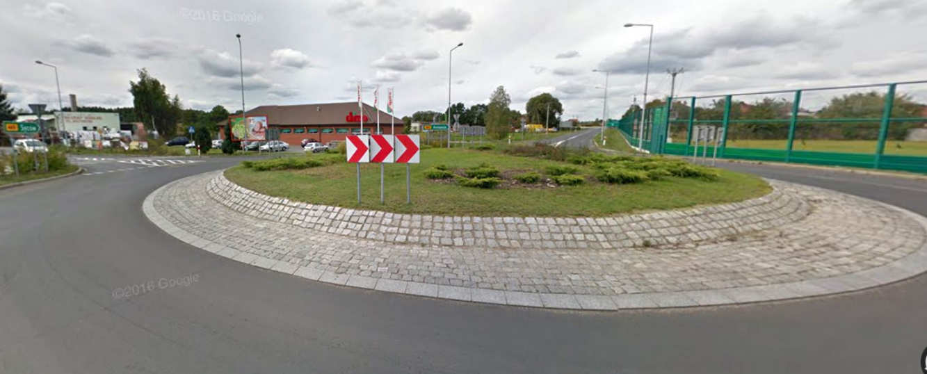 Uczył się latać nad rondem?