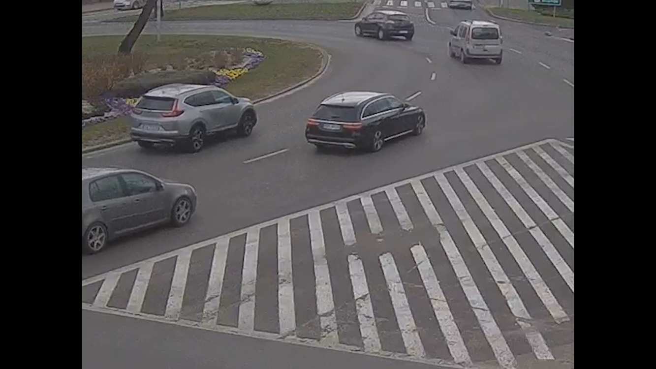 Uciekł po kolizji na Rondzie Bankowym