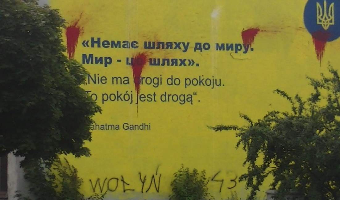 Obrzucono farbą mural dot. Ukrainy