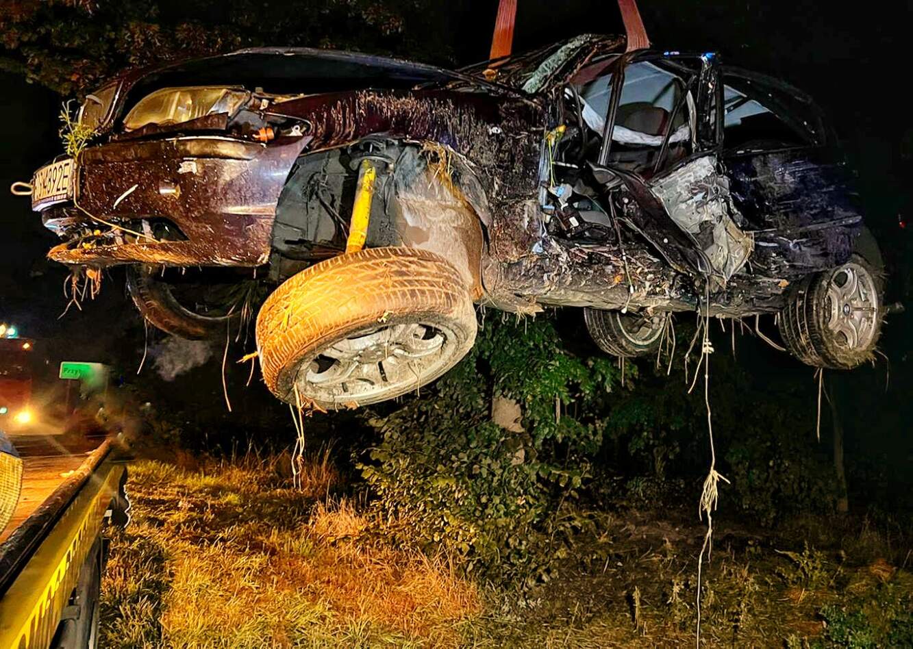 Dziewczyny ciężko ranne w wypadku BMW (zdjęcia)