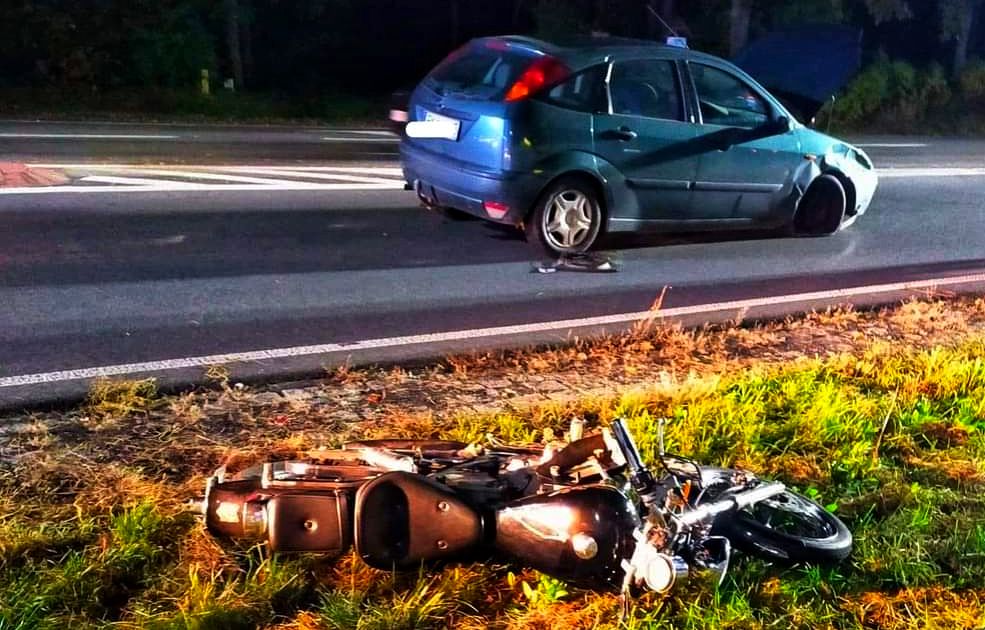 Zderzenie motocyklisty i auta w Antoninie