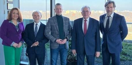 Czy pomiędzy Ostrowem i Kaliszem powinno jeździć się po szynach?