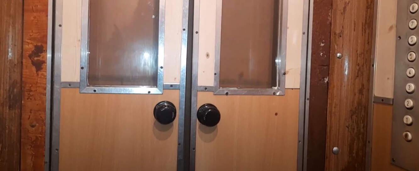 Wyjątkowe windy w ostrowskich wieżowcach (WIDEO)