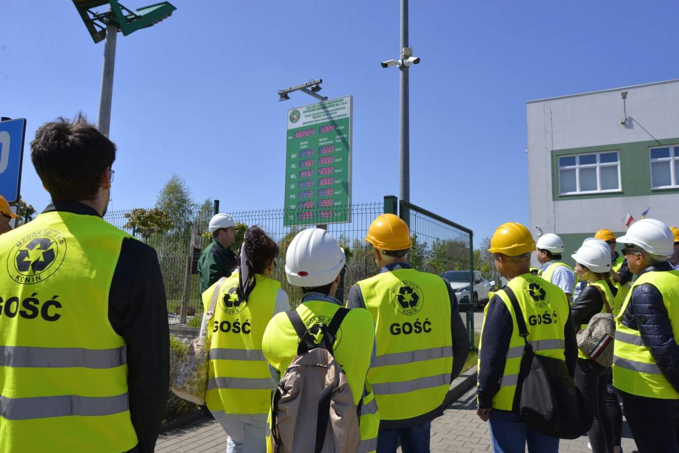 Ostrowianie odwiedzili spalarnię odpadów. Jakie wnioski?