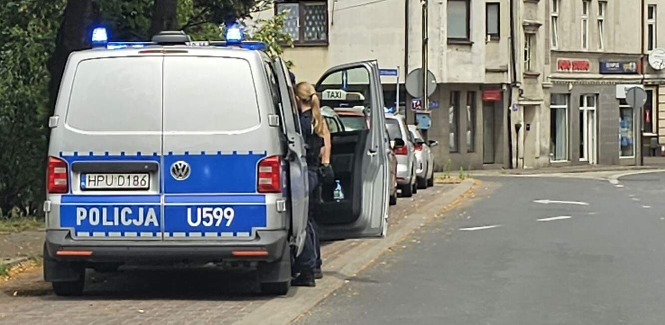 Z pistoletem na Placu 23 stycznia