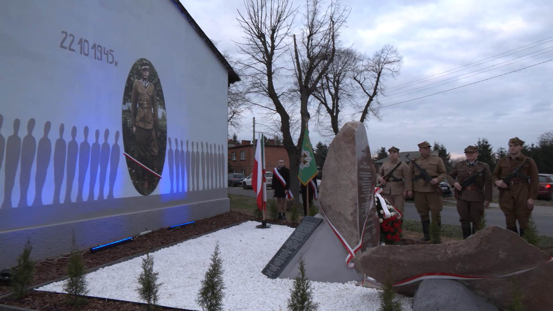 Upamiętniono Żołnierzy Wyklętych – wyjątkowe miejsce k. Ostrowa