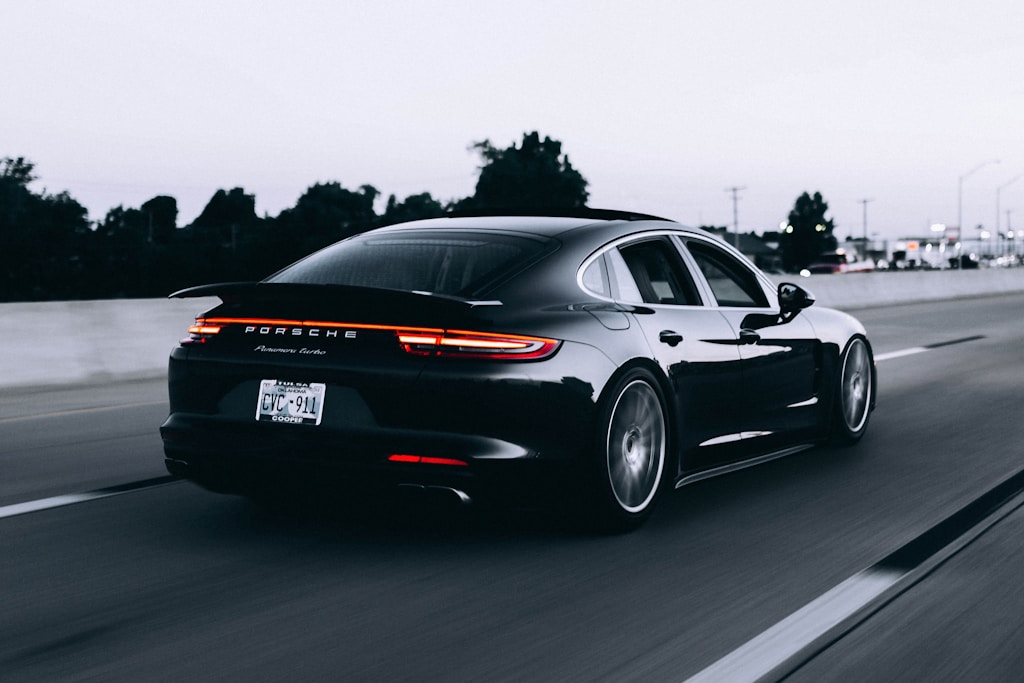 Oryginalne Porsche części samochodowe – Dlaczego warto inwestować?