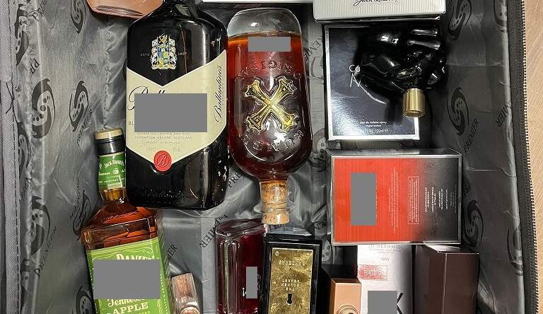 Gang sklepowych rabusiów rozbity! Policja zatrzymała siedmiu obywateli Rumunii