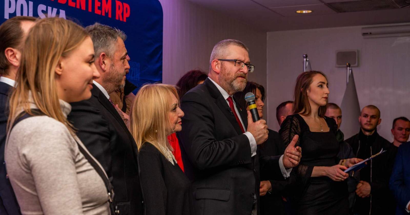 Do Ostrowa, Kalisza i Krotoszyna przyjeżdża Grzegorz Braun – „Szczęść Boże”