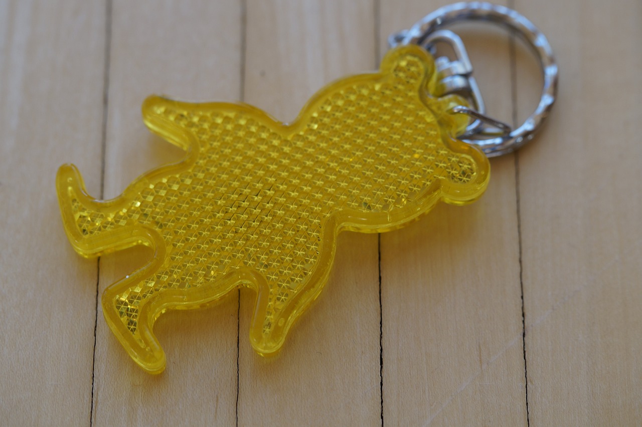 Jak dobrać odblaski z logo do profilu działalności firmy?