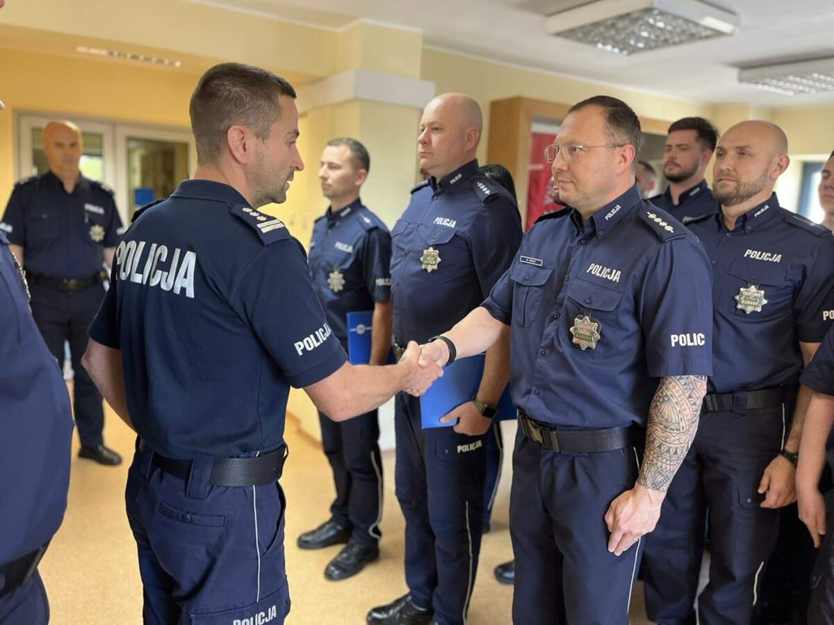 Awansowało kilkunastu policjantów (ZDJĘCIA)