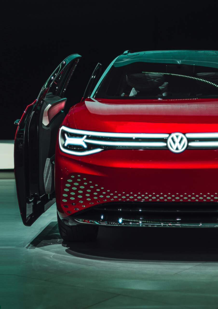 Samochody elektryczne – bezpieczeństwo. Co warto wiedzieć?