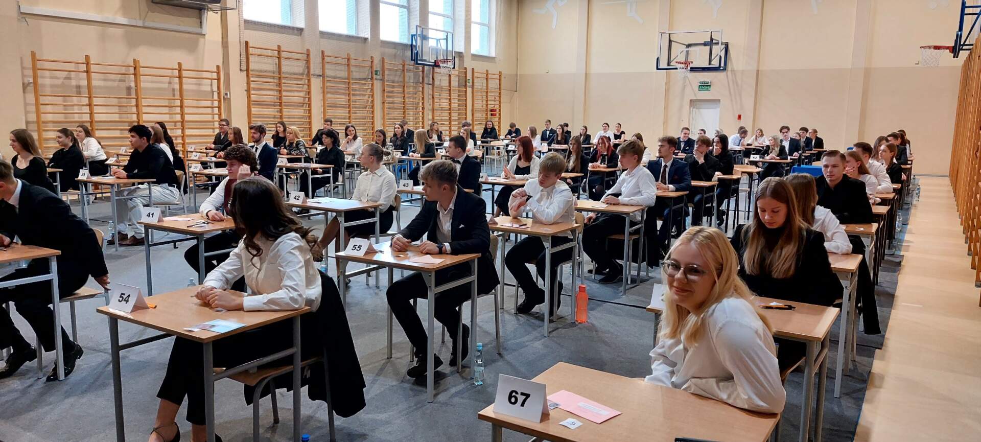 Wyniki matur 2025 w Powiecie Ostrowskim. Które szkoły najlepsze?