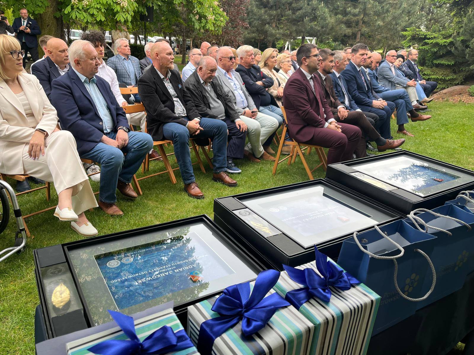 Sportowy blask powiatu ostrowskiego! Przyznano Wawrzyny Sportu 2025