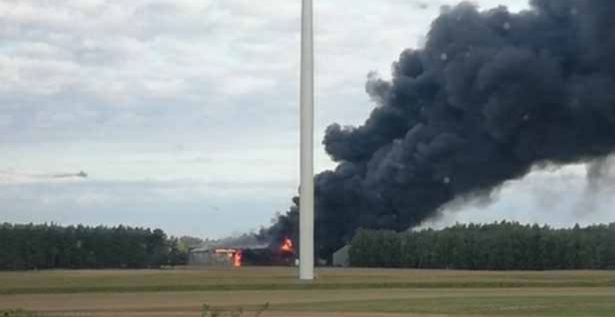 Potężny pożar firmy meblarskiej