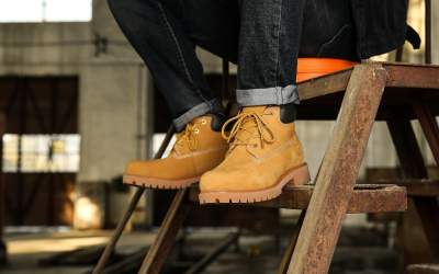 Buty Caterpillar na budowę i na spotkanie: jak połączyć styl z funkcjonalnością?