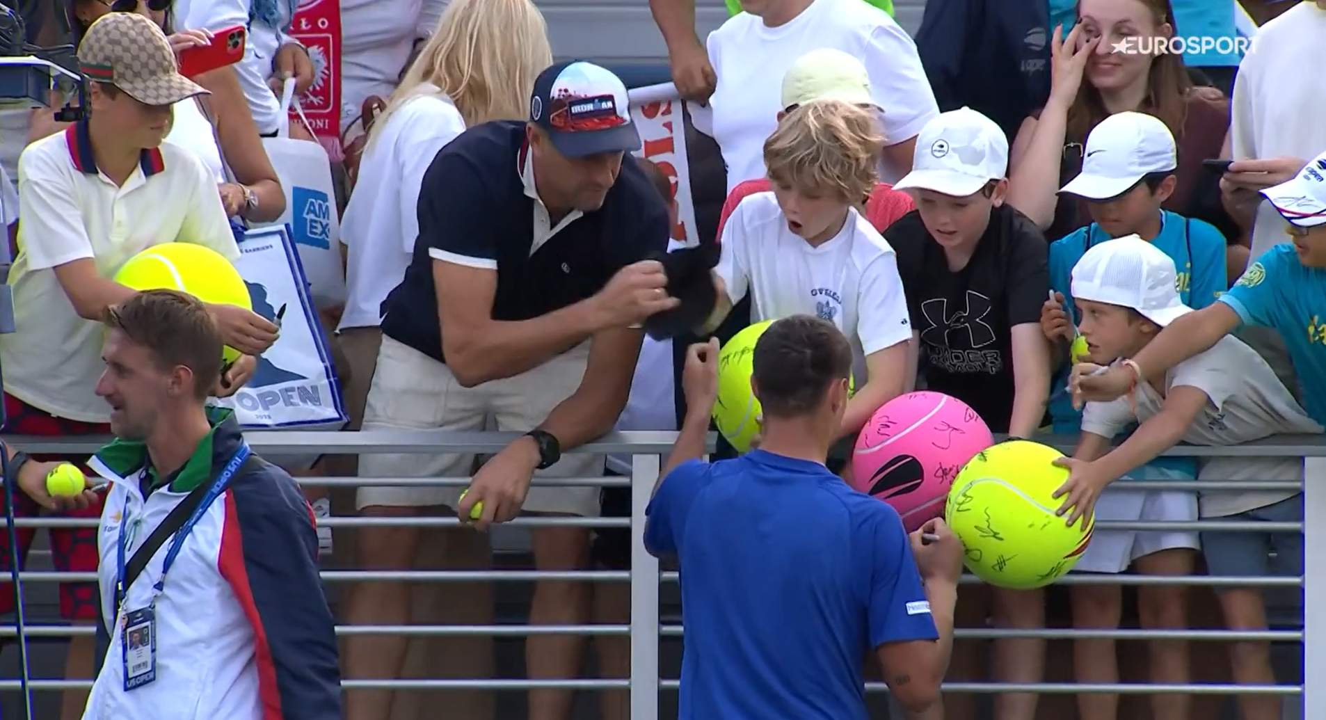 Prezes DROGBruku opublikował oświadczenie w sprawie zabrania czapki tenisisty