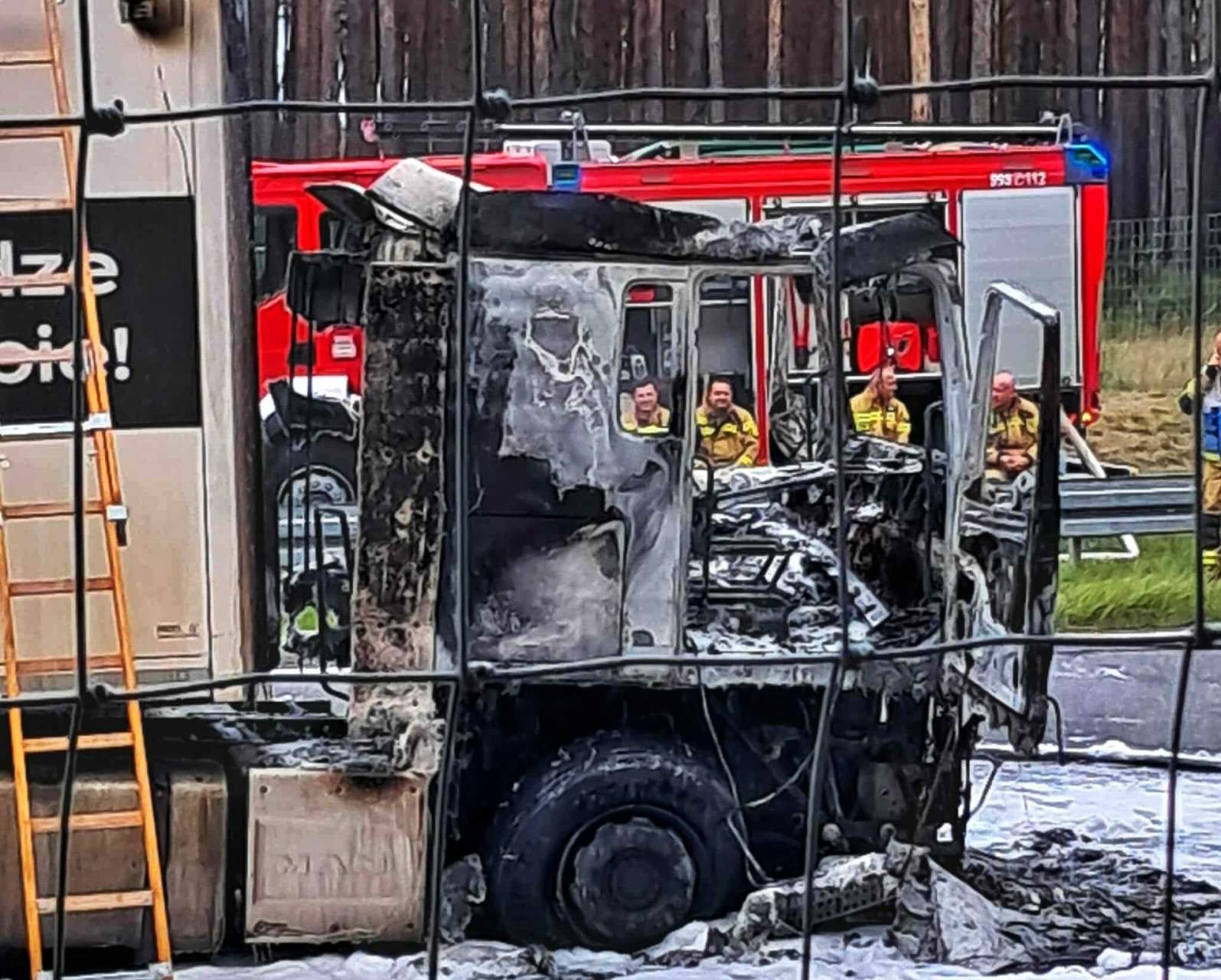 Spłonęła ciężarówka inpostu