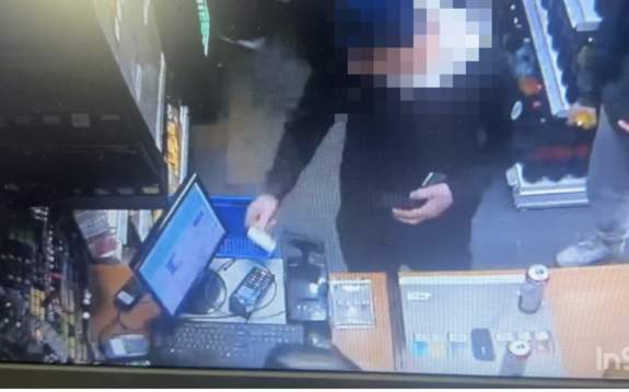 Robił „darmowe” zakupy