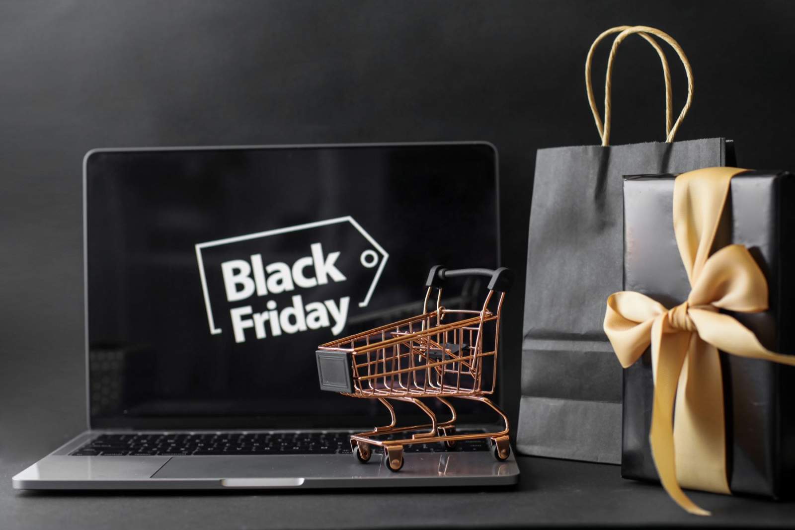 Najlepsze prezenty z Black Friday 2025 dla całej rodziny