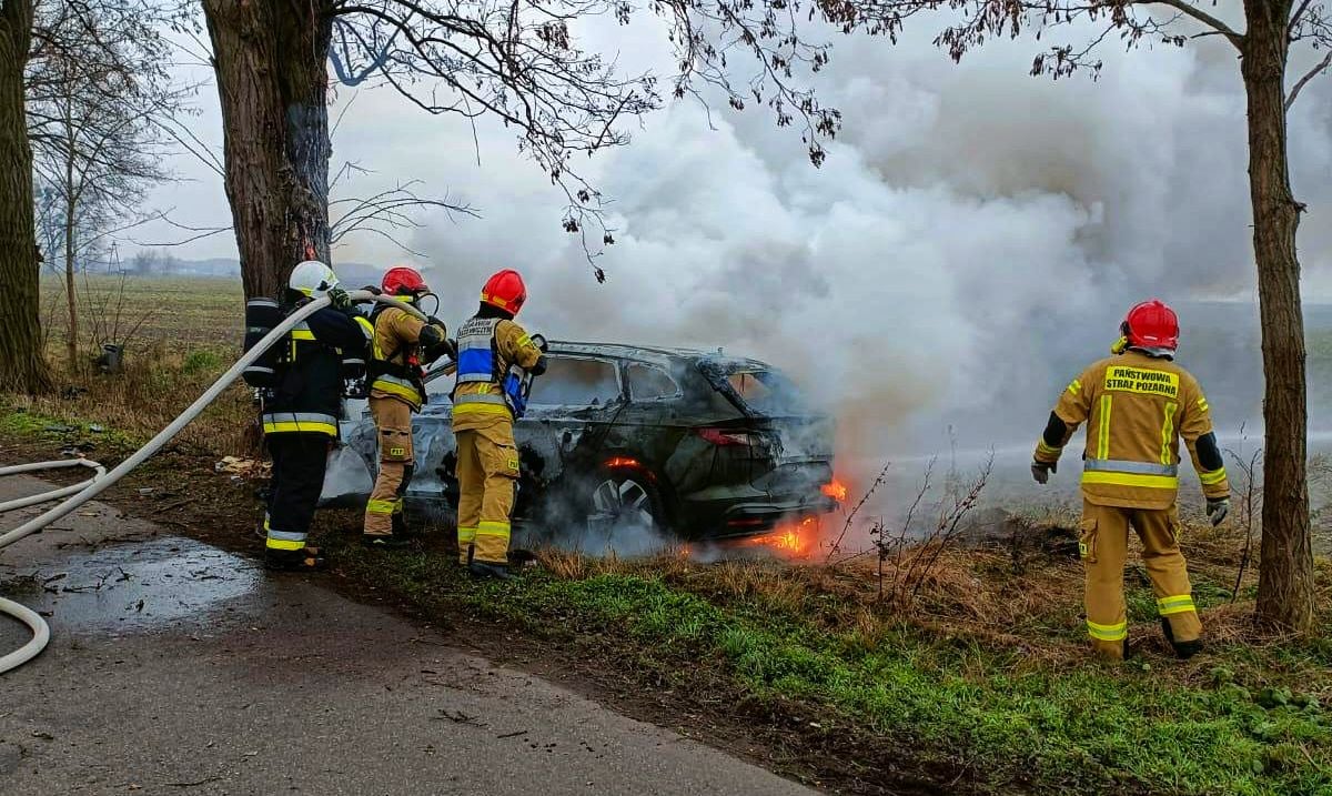 Kierowca spłonął w elektryku