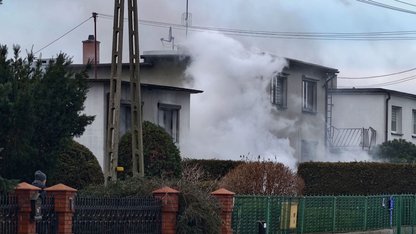 Pożar domu w Wigilię (ZDJĘCIA)