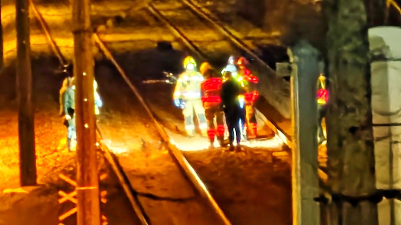 Nie żyje mężczyzna. Przejechał po nim pociąg (ZDJĘCIA)