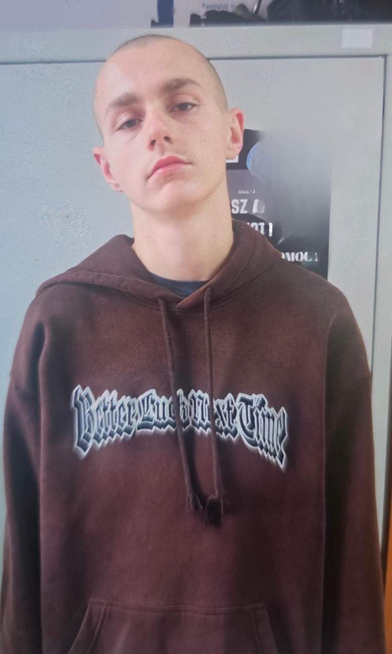 żabole szuka tego młodzieńcza