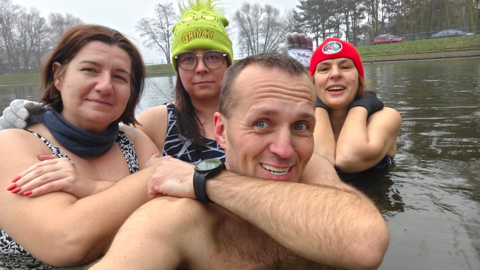 Atak zimy na horyzoncie. Morsy ostrzą siekiery (ZDJĘCIA)