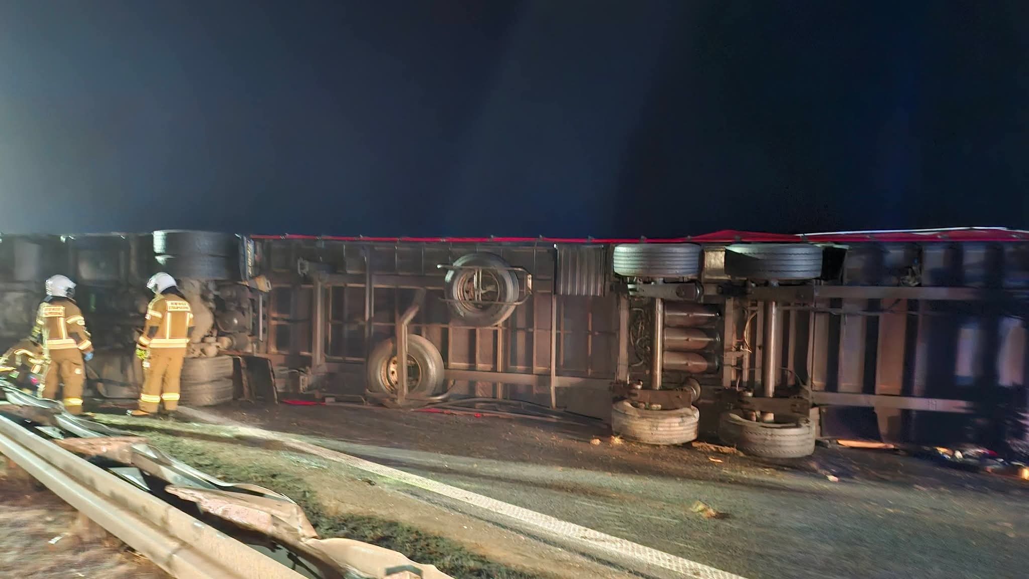 Gołoledź na drogach. Doszło do wypadków (ZDJĘCIA)