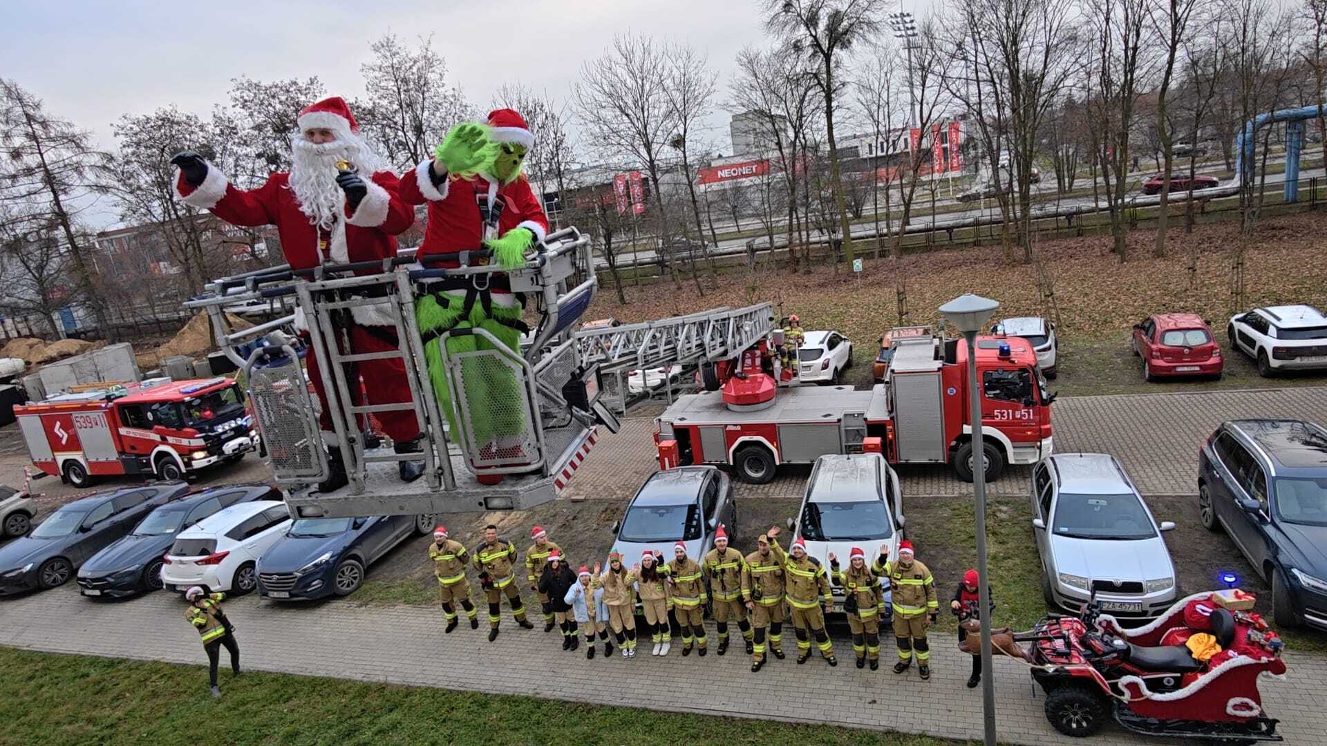 Film robi furrorę. Magia świąt w ostrowskim szpitalu