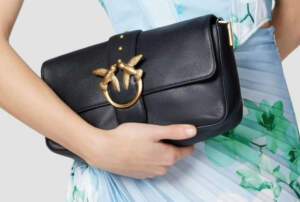 Mini czy maxi – jaki rozmiar torebki Pinko najlepiej pasuje do twojego stylu życia? Mini czy maxi – jaki rozmiar torebki Pinko najlepiej pasuje do twojego stylu życia?