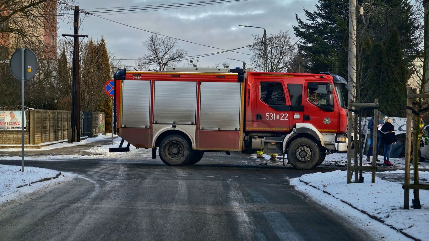 Zderzenie Toyoty i Volkswagena (ZDJĘCIA)