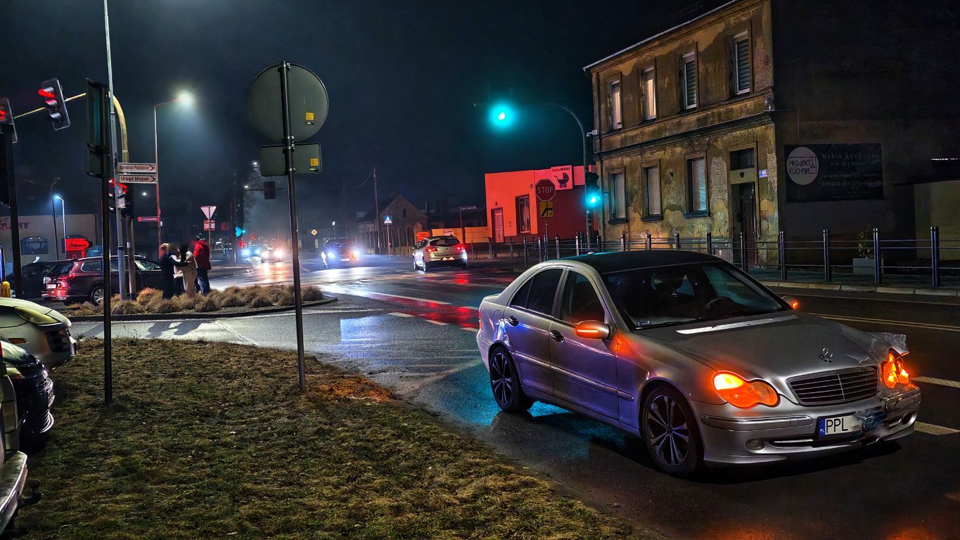 Zderzenie Kaliska – Limanowskiego. Młody nie ogarnął pierwszeństwa (ZDJĘCIA)