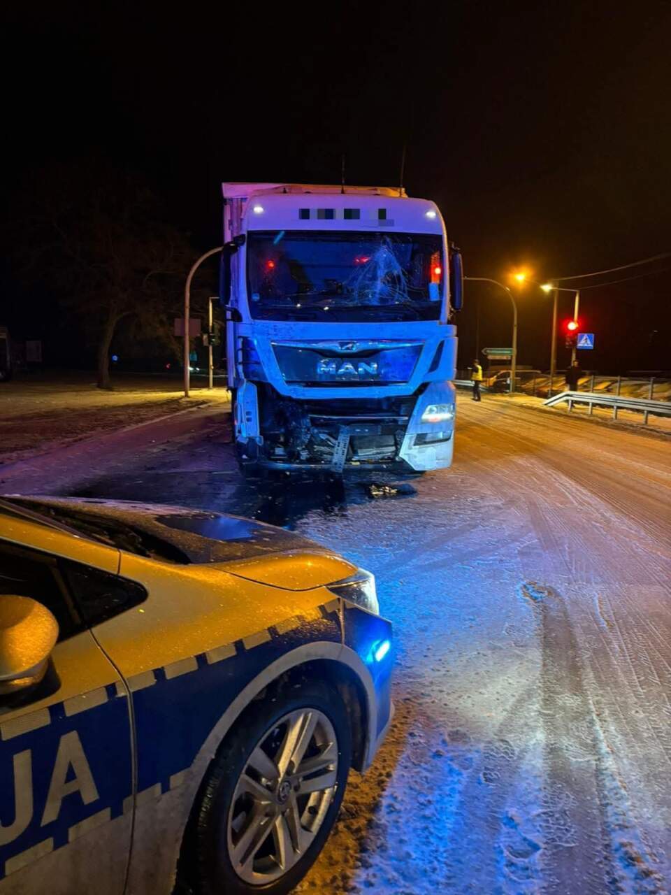 Niebezpiecznie na lokalnych drogach (ZDJĘCIA)