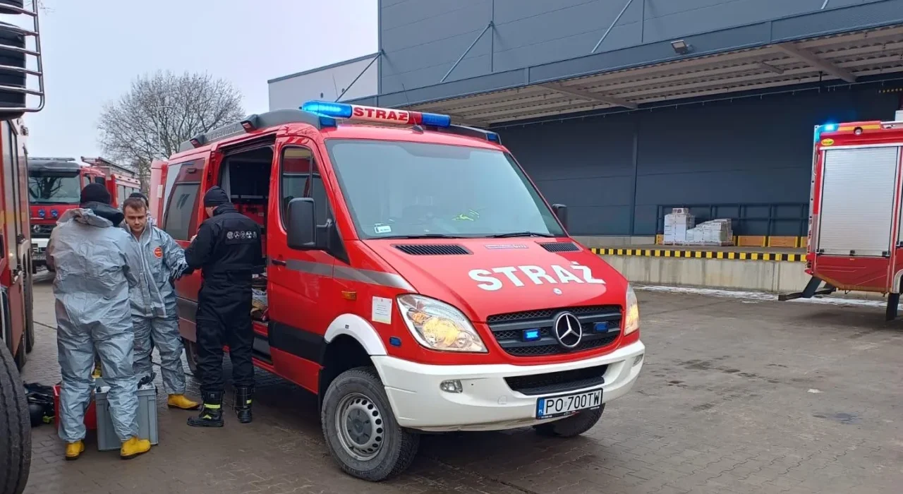Istniało zagrożenie chemiczne. W akcji nasi strażacy