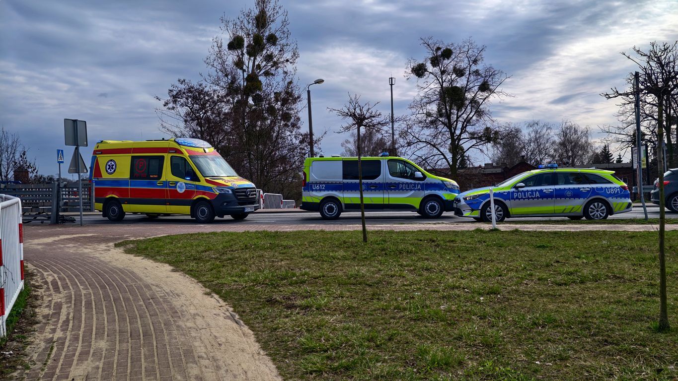 Rowerzysta potrącony na wiadukcie odolanowskim (ZDJĘCIA)