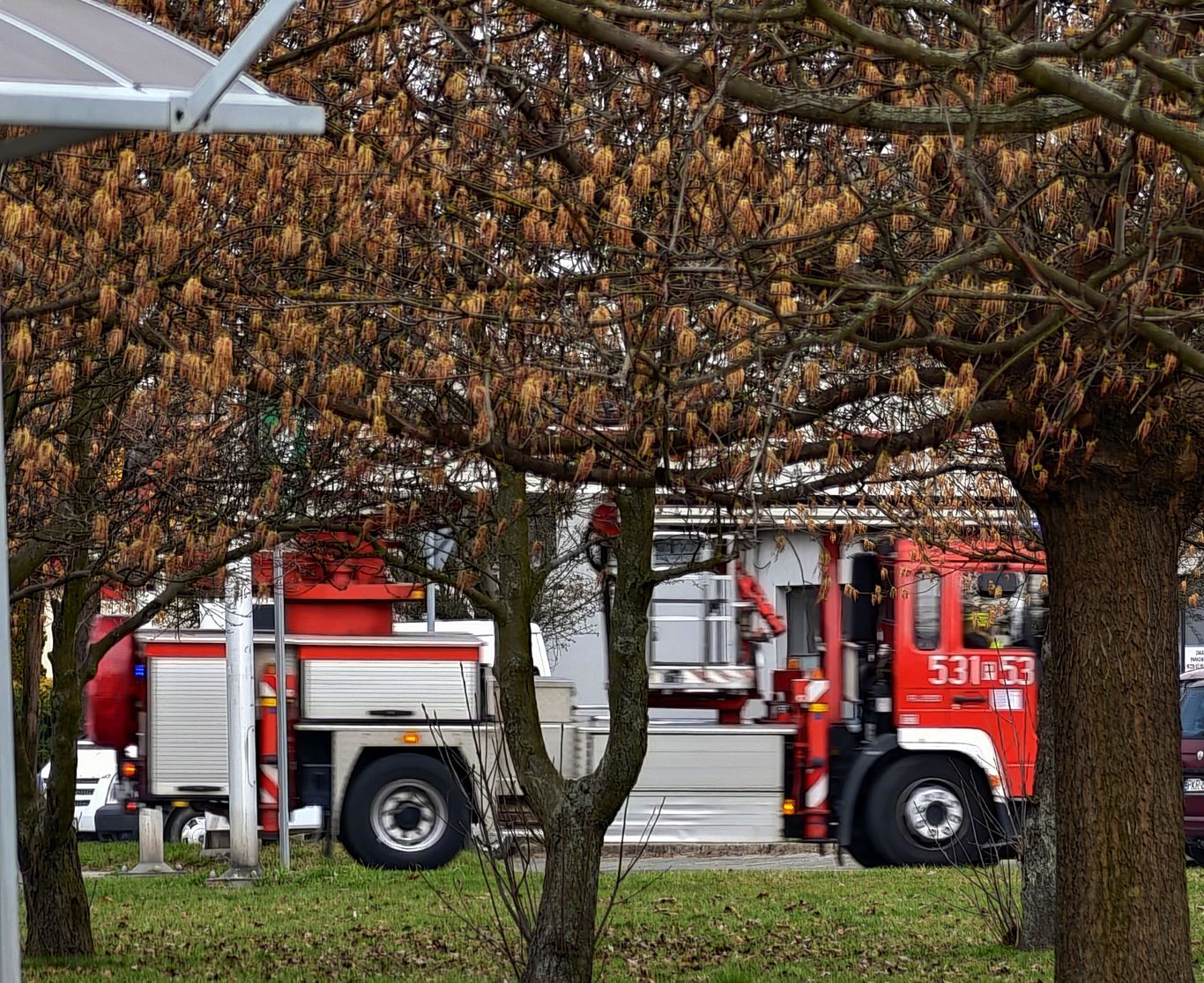 Alarm pożarowy w dużej firmie (ZDJĘCIA)