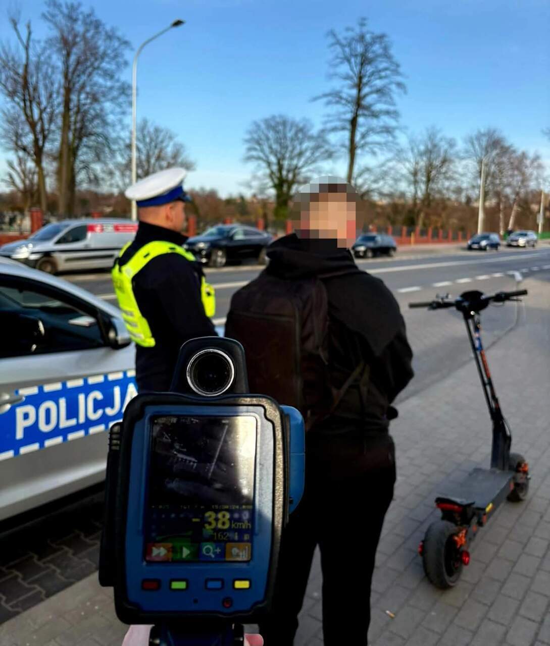 Szaleńcza jazda hulajnogą zakończona kontrolą policji