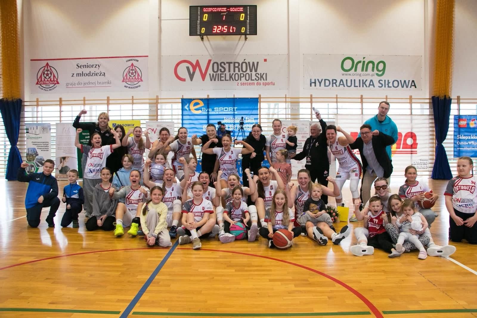 Awans po thrillerze! KS Basket Ostrovia wraca do 1. Ligi Kobiet