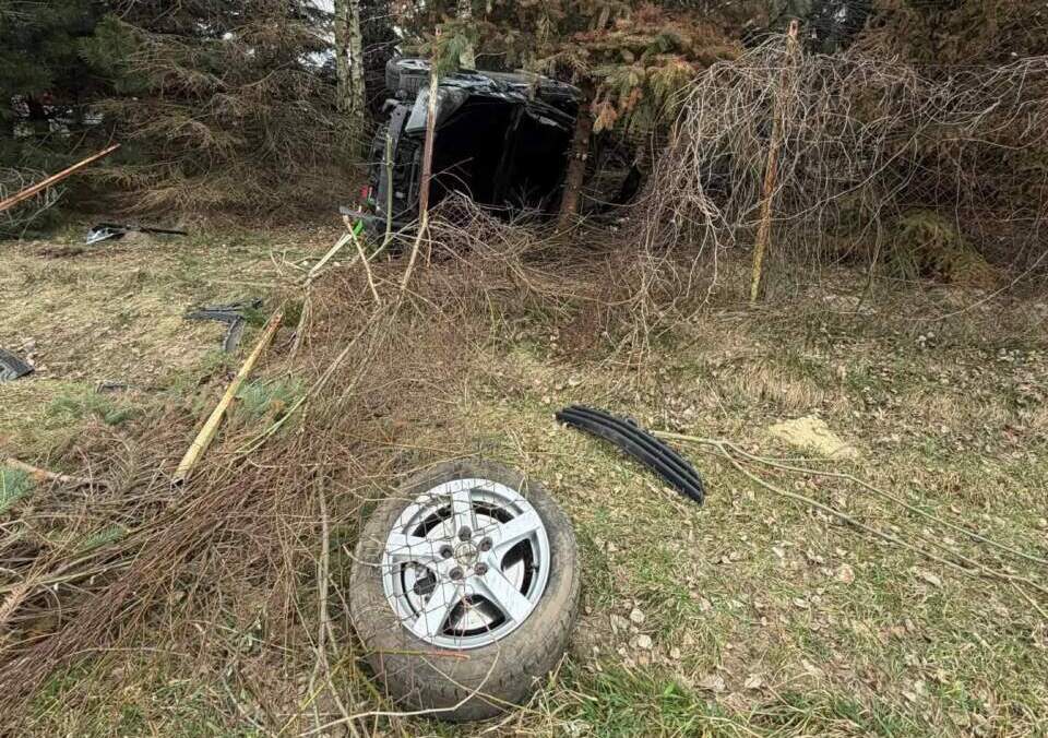 Jeden uciekł, drugi udawał niewiniątko. Było pite (ZDJĘCIA)