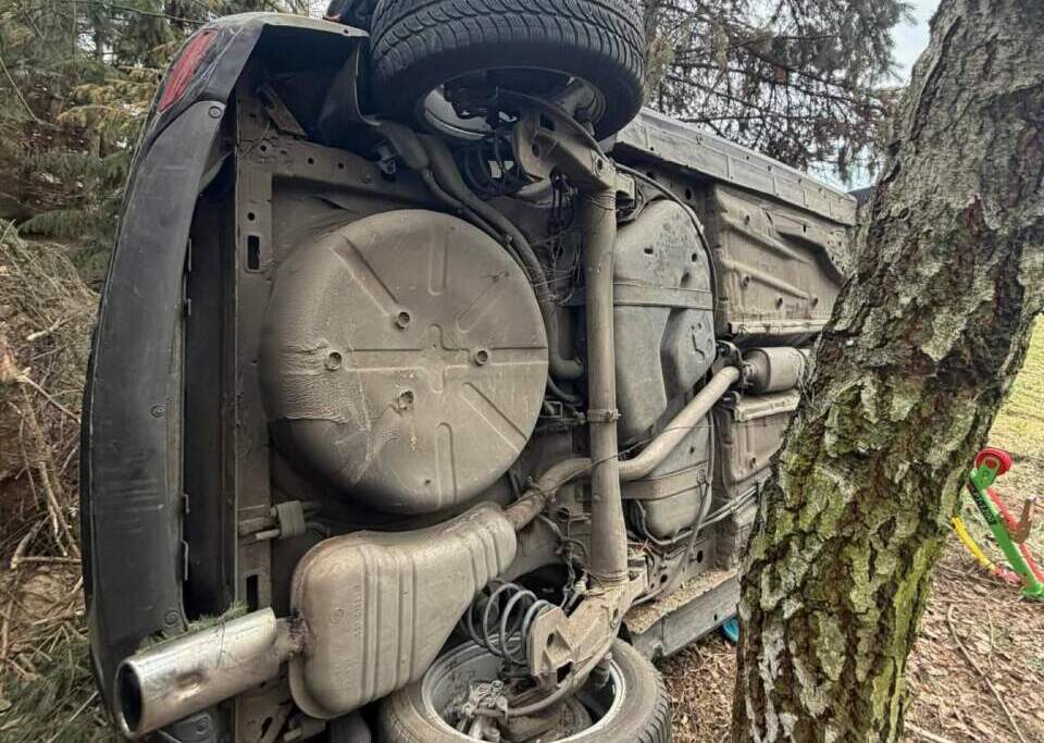 Jeden uciekł, drugi udawał niewiniątko. Było pite (ZDJĘCIA)