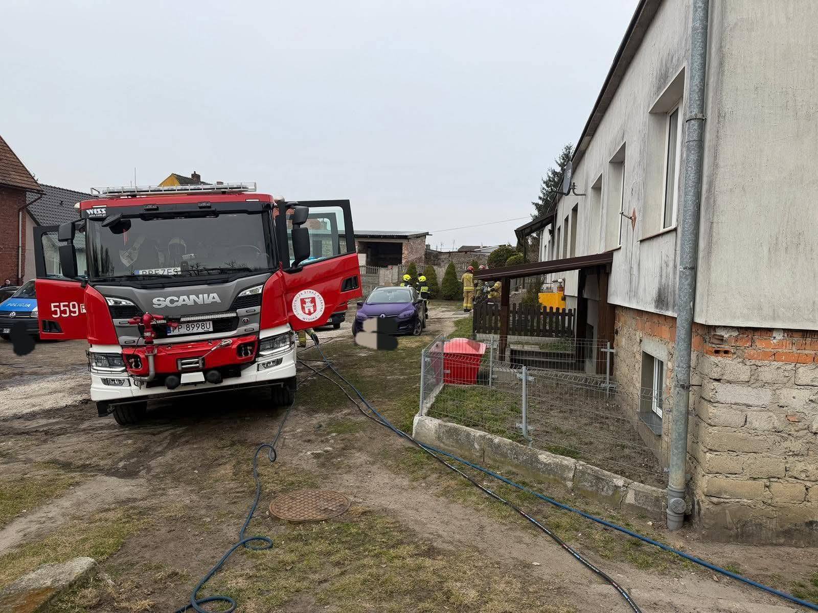 TRAGEDIA O ŚWICIE! Ogień zabrał życie dwojga maluchów