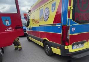 Potrącenie pieszej z wózkiem na przejściu 1000141078