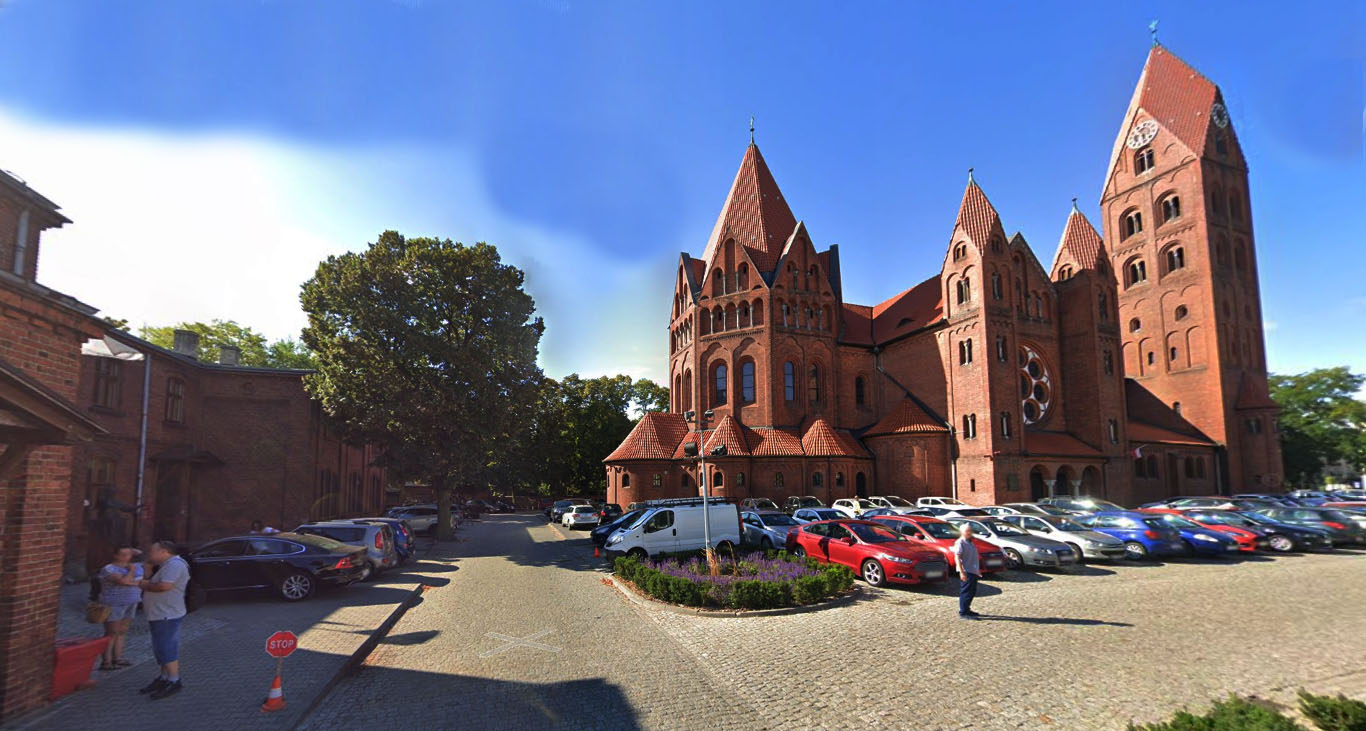 AWANTURA O PARKING POD KONKATEDRĄ! Radny pyta, władze odpowiadają